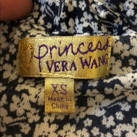 Vera Wang Princess Top - Picture 5 of 7